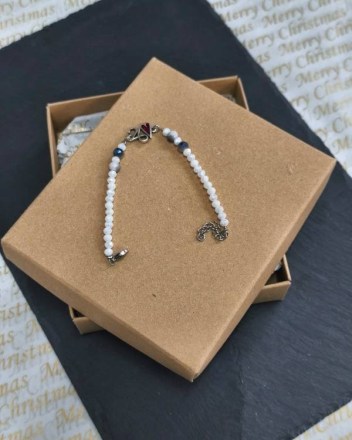 8  β  βραχιολι 26  καρδια λευκες (1)